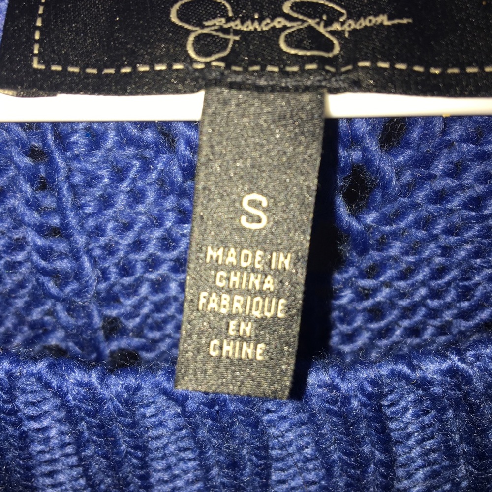 Jessica Simpson Sweater - Picture 3 of 5
